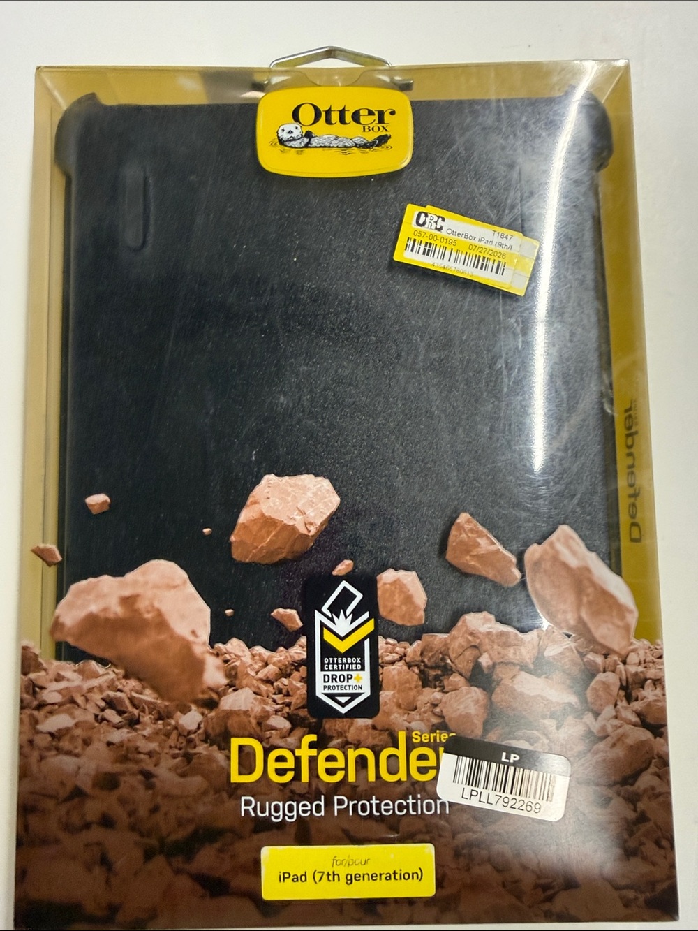 NEW OtterBox Defender Series Rugged Protective Case iPad 7th Generation